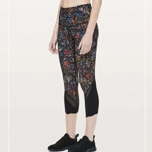 LULULEMON Wunder Under Crop II Legging 6 Flowerescent Multi Scallop Luxtreme